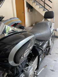 Bajaj Avenger Cruise 220