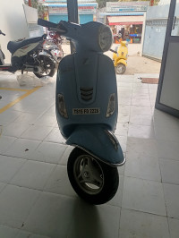 Vespa LX 125 BS6 2021 Model