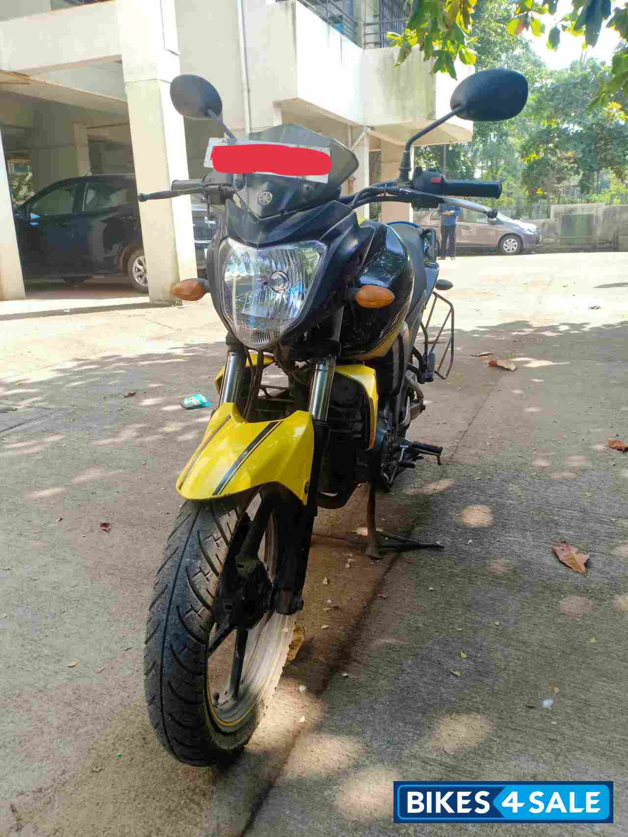 Yellow Black Yamaha FZ-S