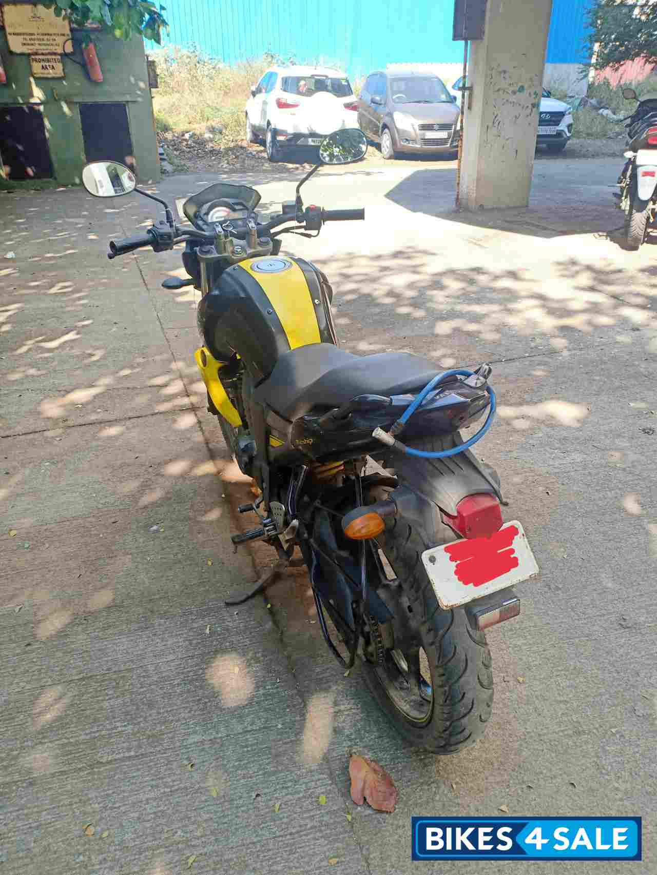 Yellow Black Yamaha FZ-S