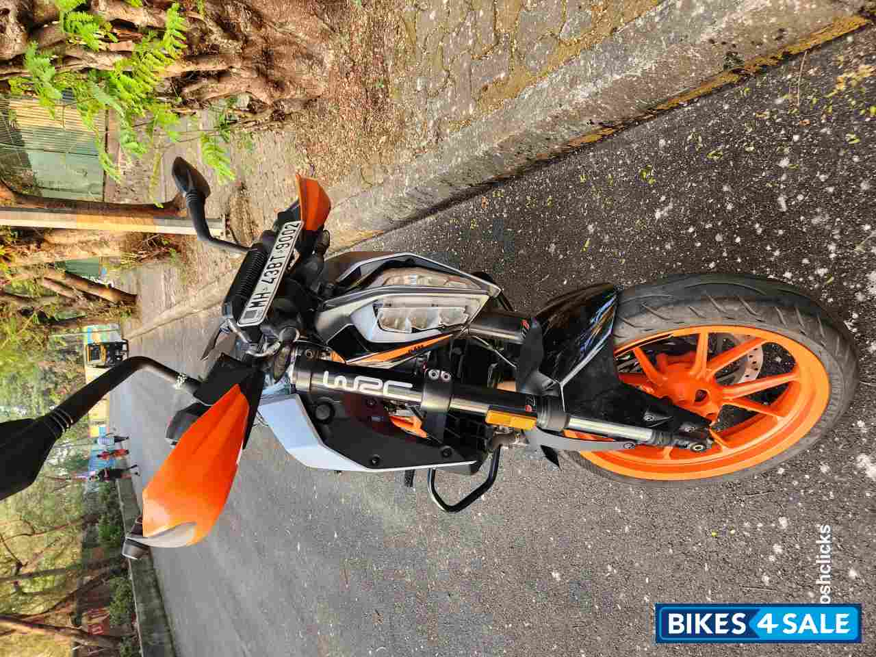Mat Silver KTM Duke 390 BS6