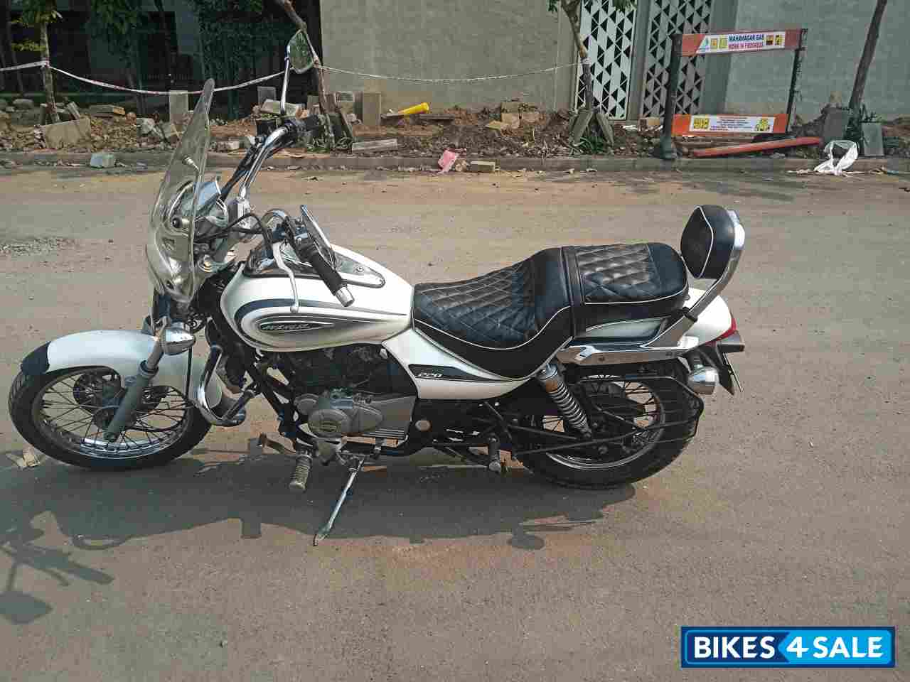 Bajaj Avenger Cruise 220