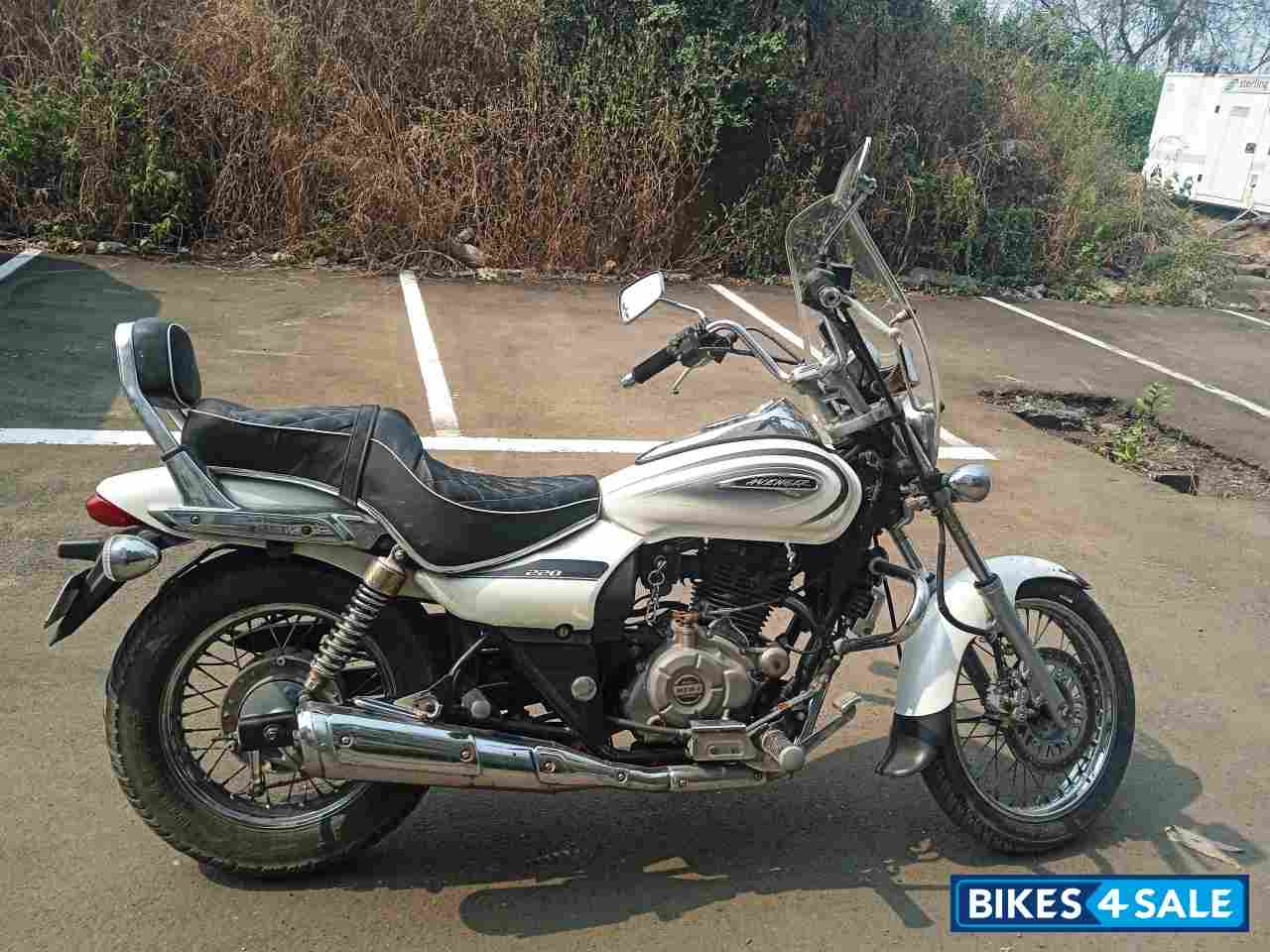 Bajaj Avenger Cruise 220