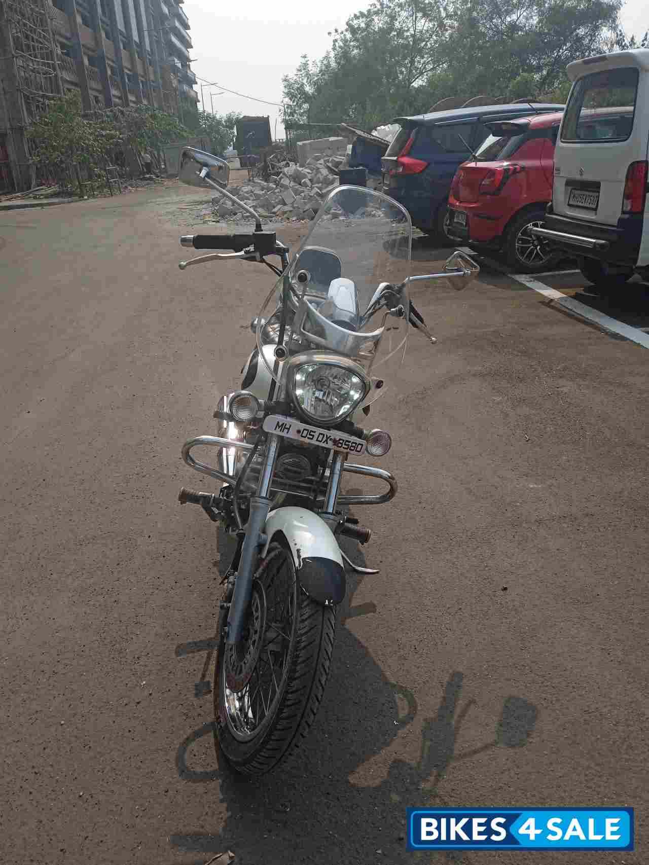 Bajaj Avenger Cruise 220