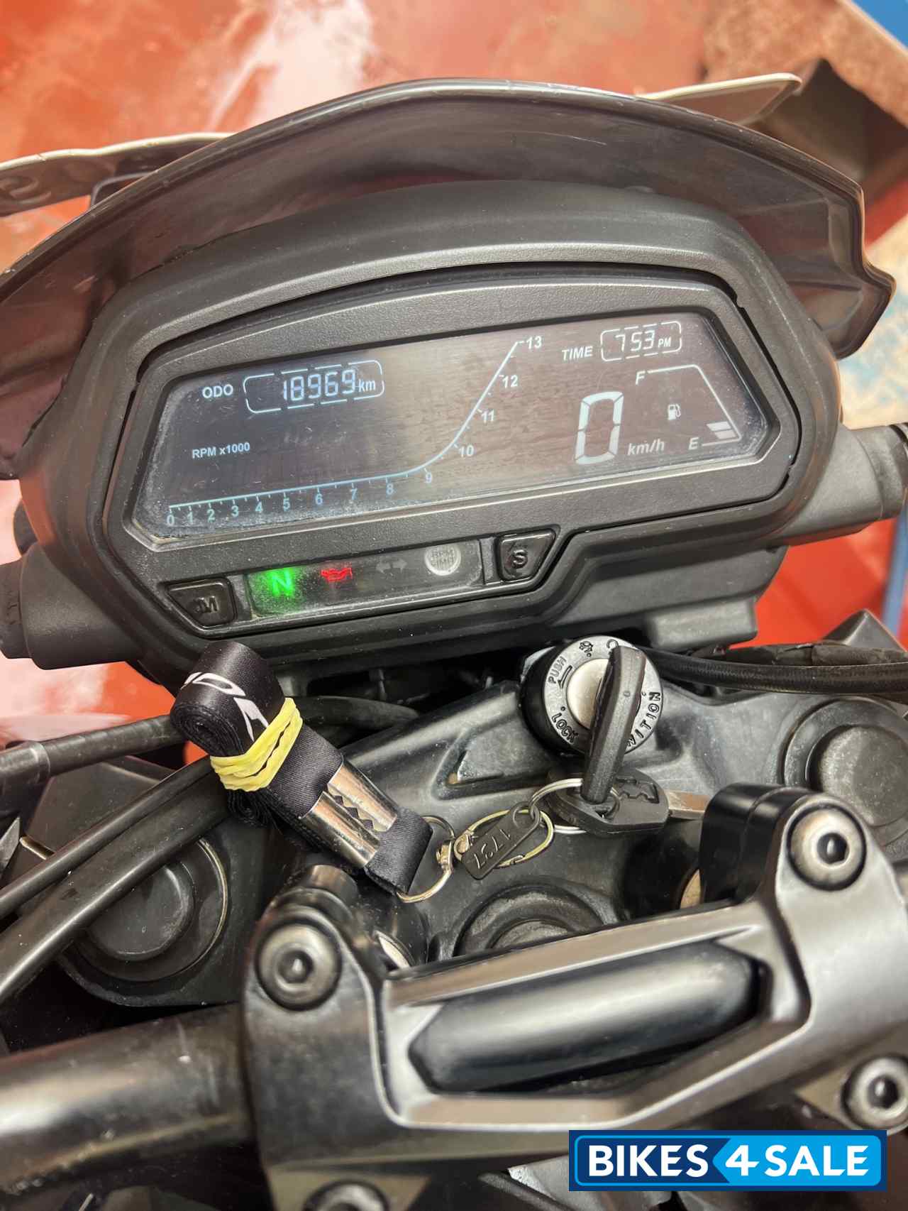 Midnight Blue Bajaj Dominar 400 ABS BS6