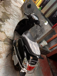 Matte Black Suzuki Access 125 Special Edition