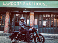 Steller Black Royal Enfield Meteor 350 Stellar