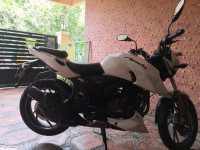 White TVS Apache RTR 200 4V