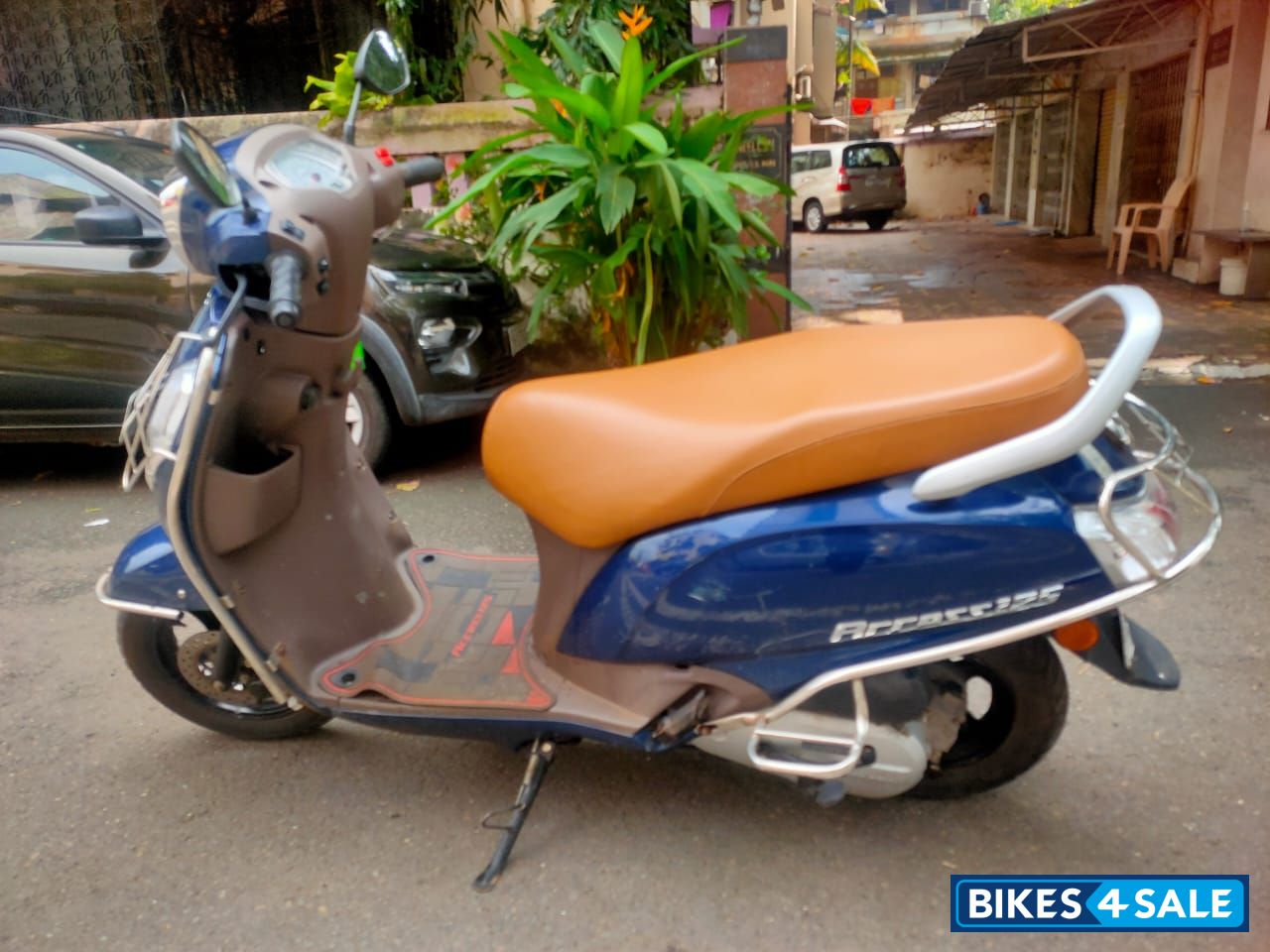 Blue Suzuki Access 125 Special Edition