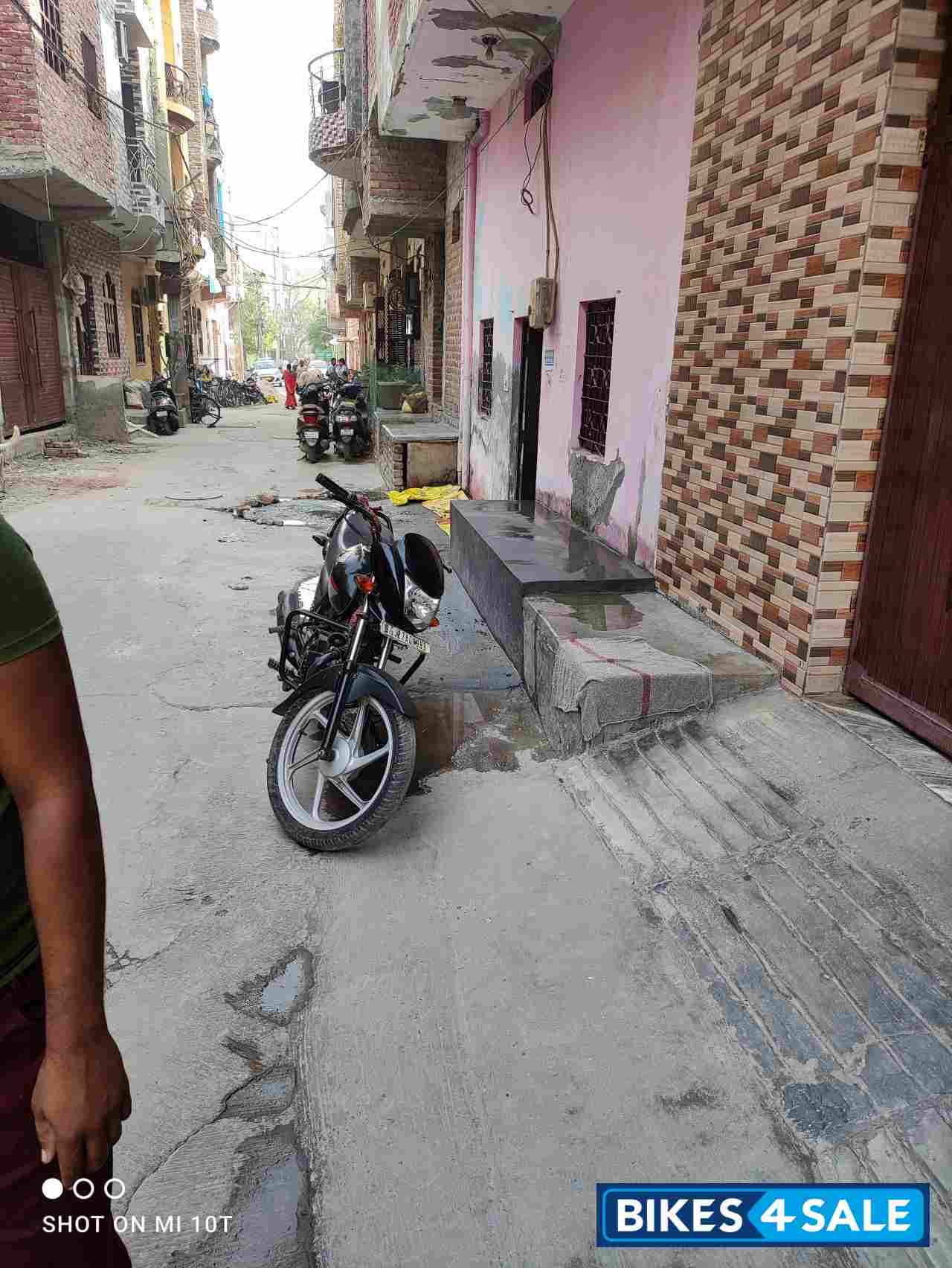 Red & Black Honda CD 110 Dream