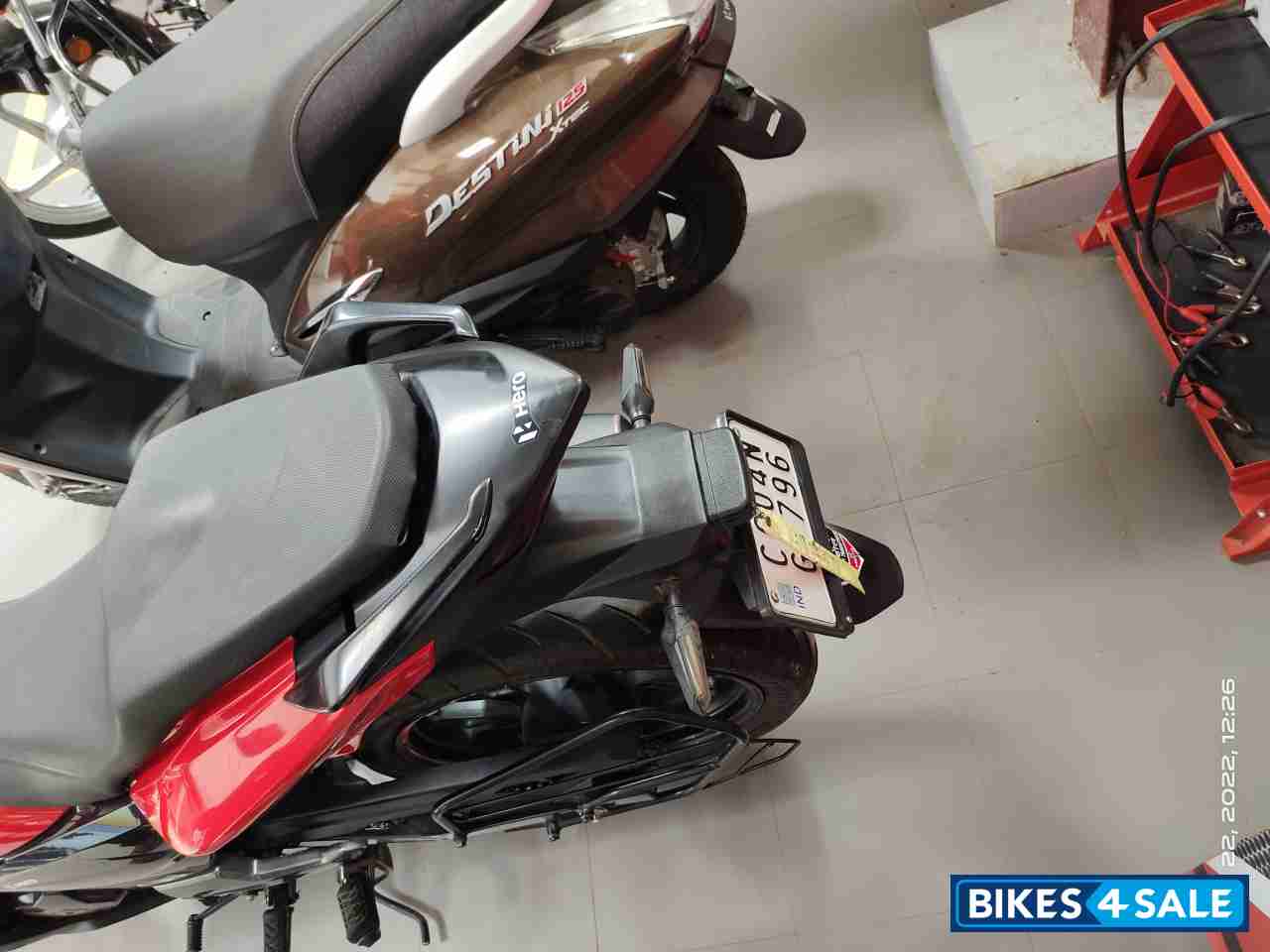 Sports Red Hero Xtreme 200S BS6 Sports Red Hero Xtreme 200S BS6