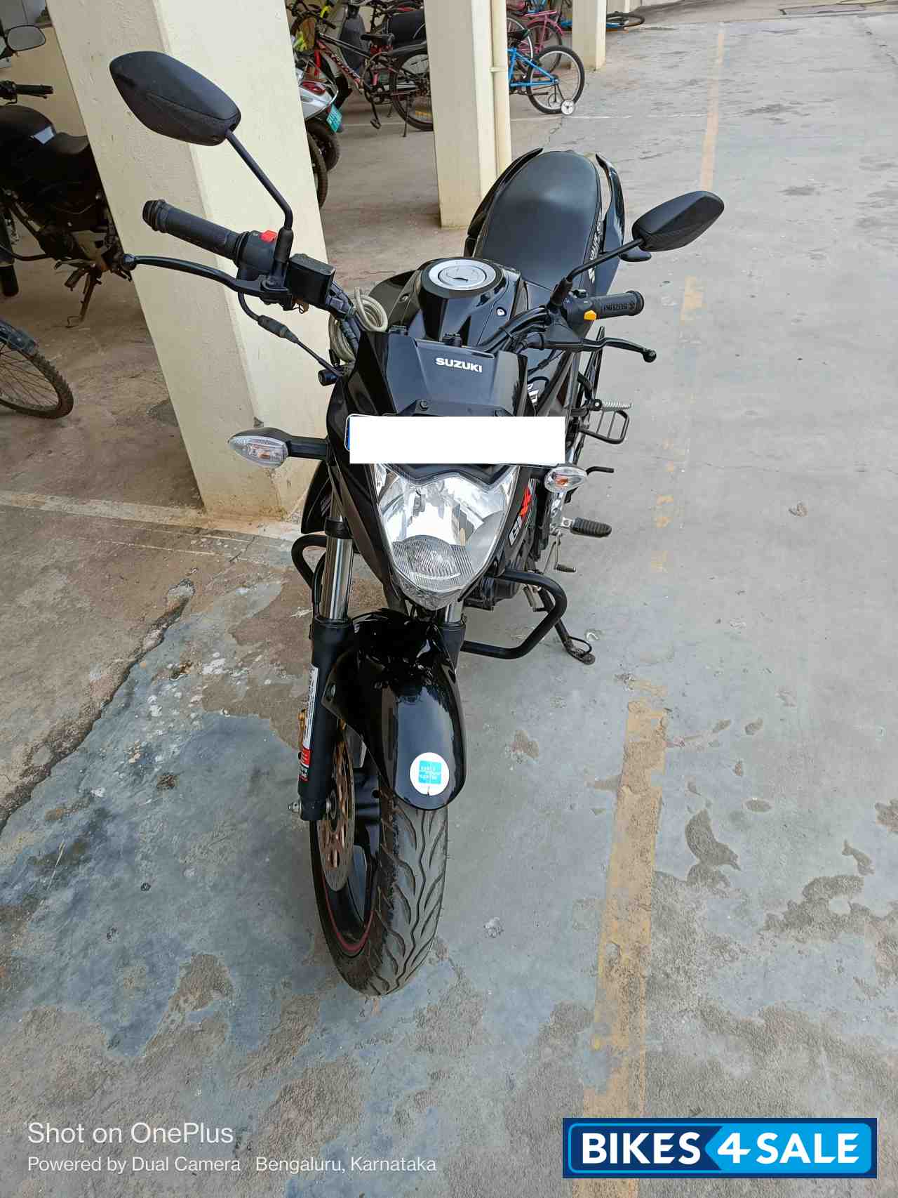 Black Suzuki Gixxer 150