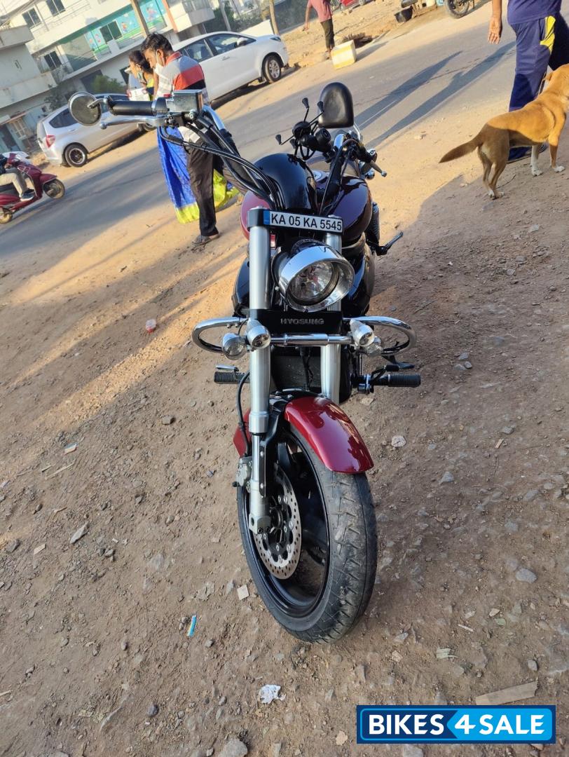 Red Hyosung Aquila Pro 650 Red Hyosung Aquila Pro 650