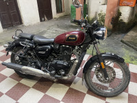 Black/red Benelli Imperiale 400