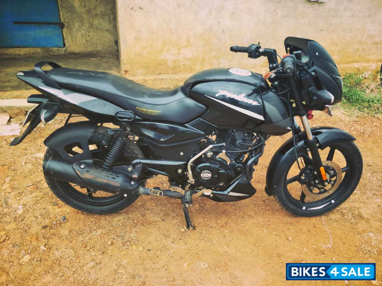 Bajaj Pulsar 150 BS6