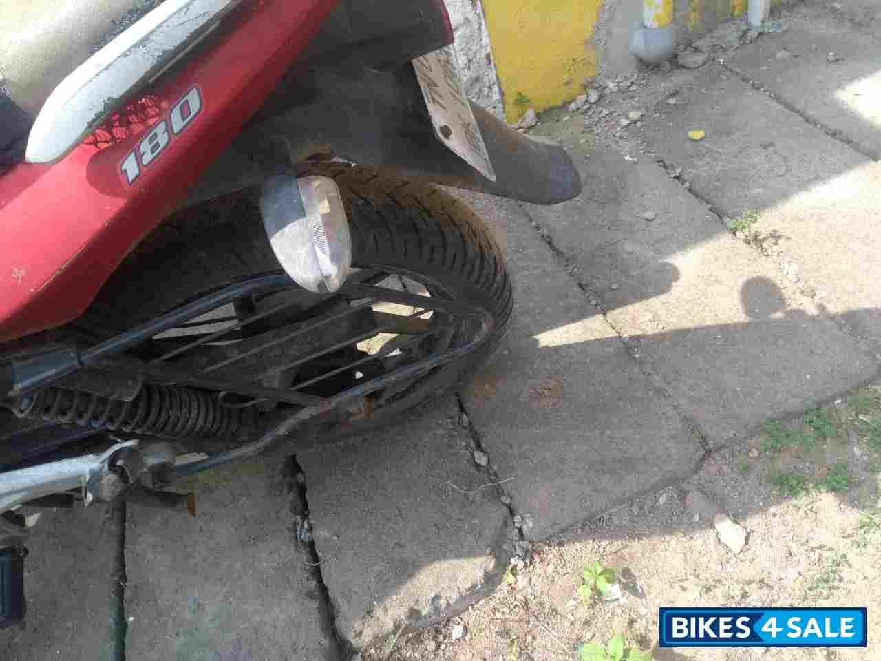 Bajaj Pulsar 180 DTSi Bajaj Pulsar 180 DTSi