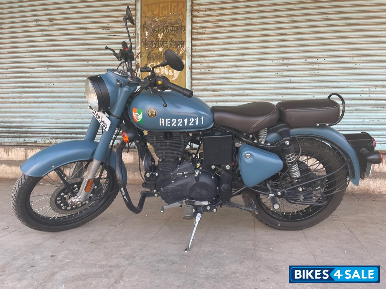 Royal Enfield Classic Signals Airborne Blue