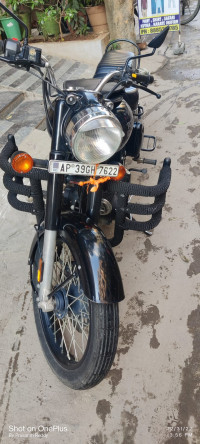 Black Royal Enfield Bullet 350 ES BS6