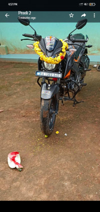 Orange Honda CB Hornet 160R