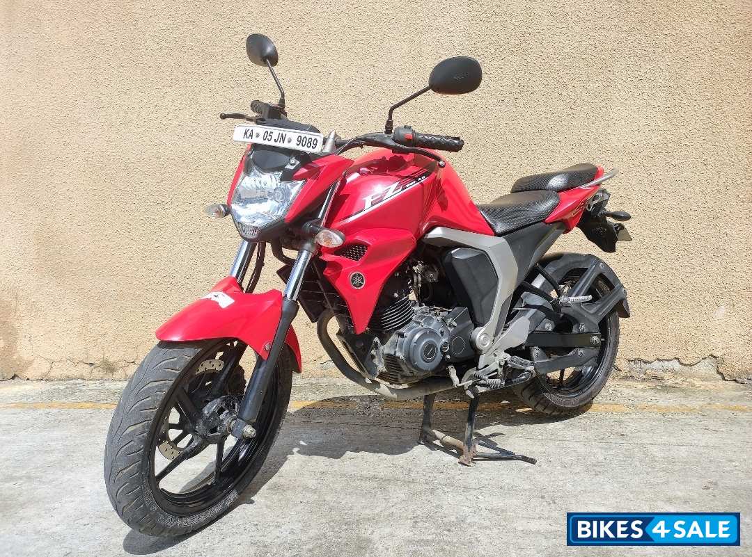 Yamaha FZ FI V2