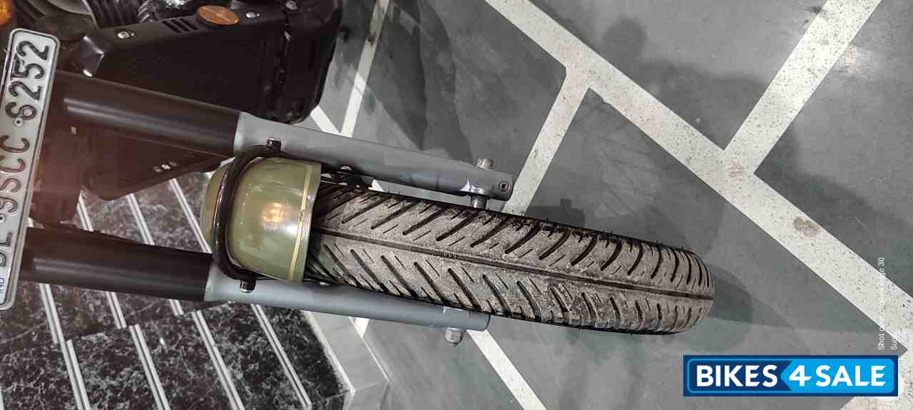 Jawa forty two Galactic Green dual channel ABS Jawa forty two Galactic Green dual channel ABS