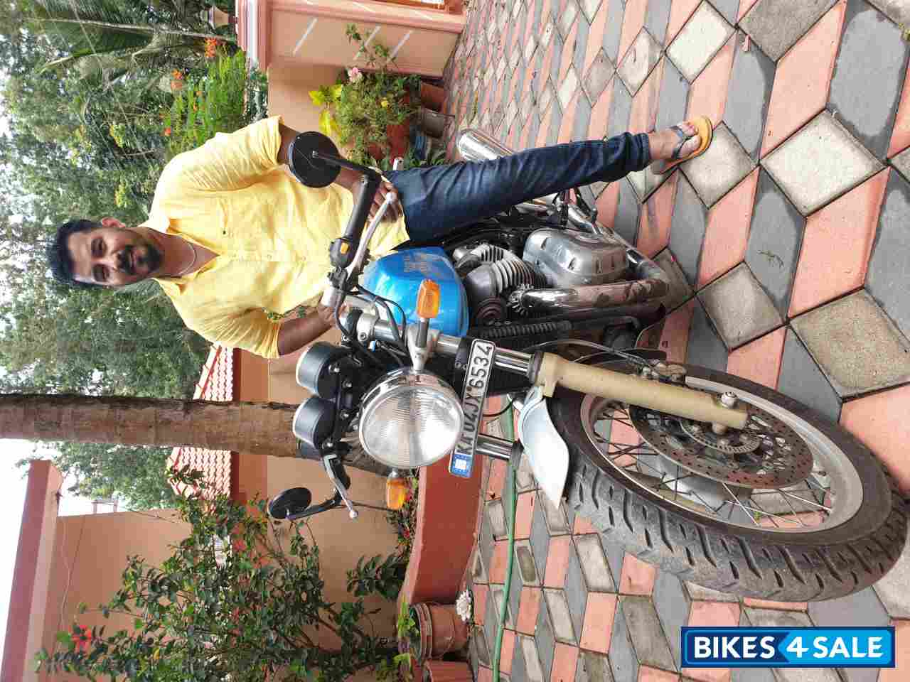 Ventura Blue Royal Enfield Continental GT 650 Twin