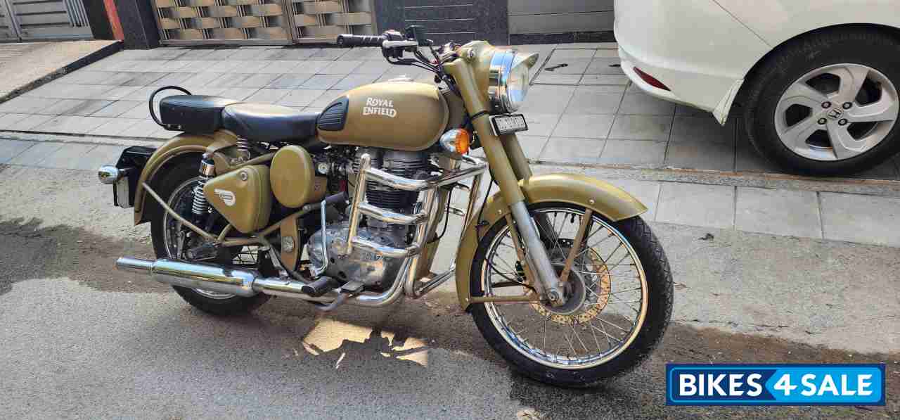 Royal Enfield Classic Desert Storm