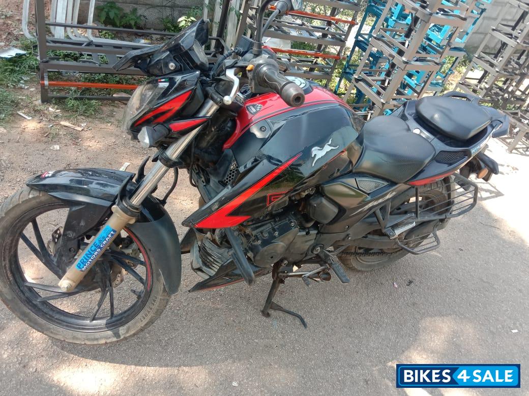 Black & Red TVS Apache RTR 200 4V