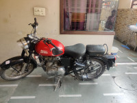 Royal Enfield Classic 350 Redditch Red