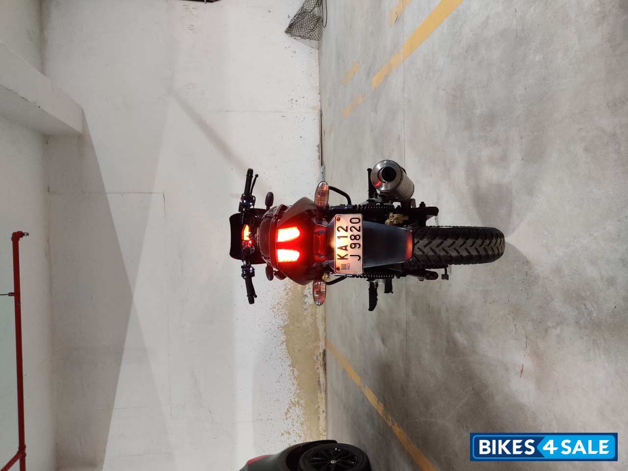 Bajaj Pulsar 220 DTSi