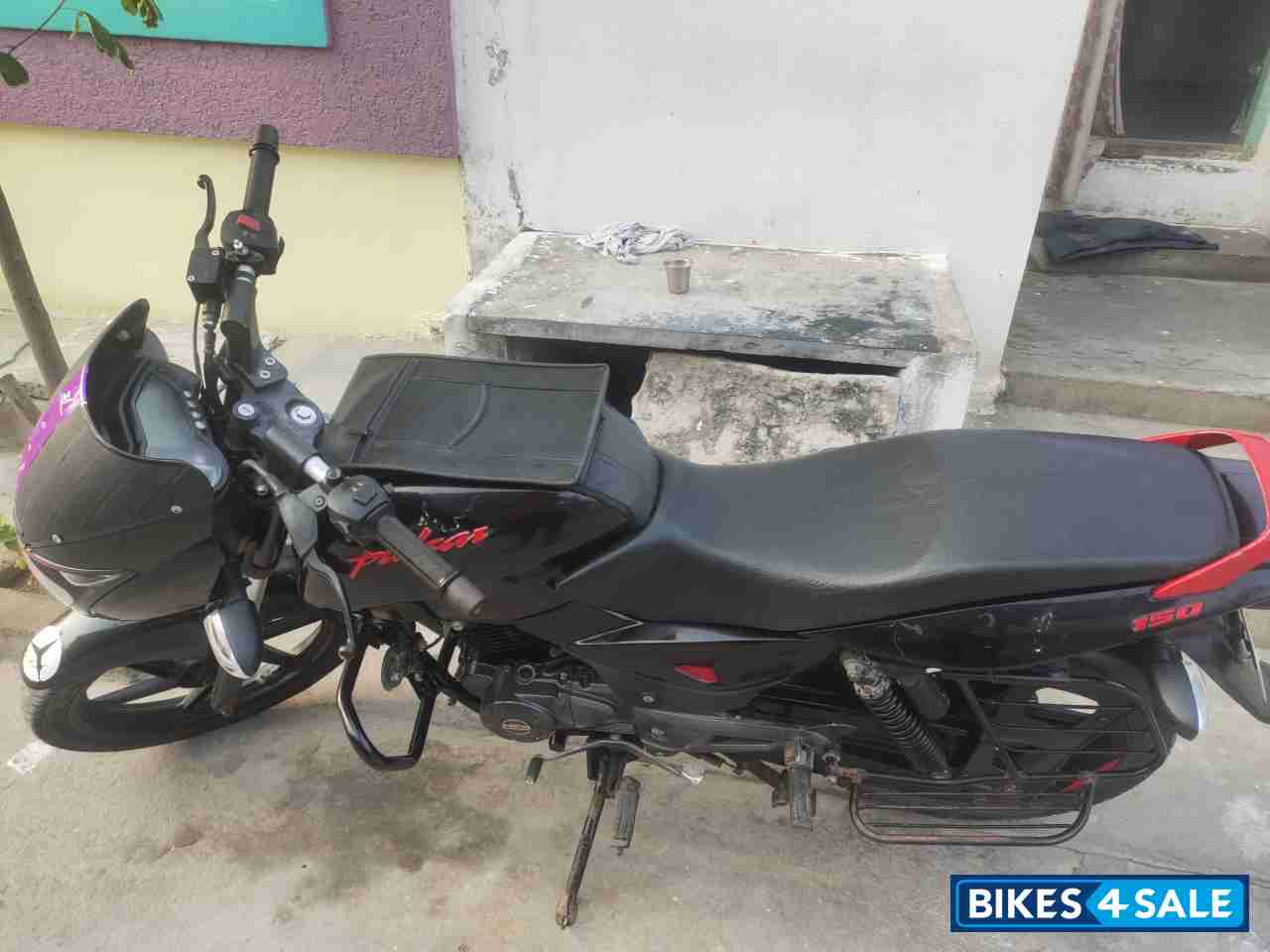 Bajaj Pulsar 150 Classic