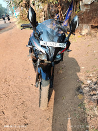 Black Met Bajaj Pulsar RS 200 ABS