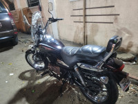 Black Bajaj Avenger Cruise 220