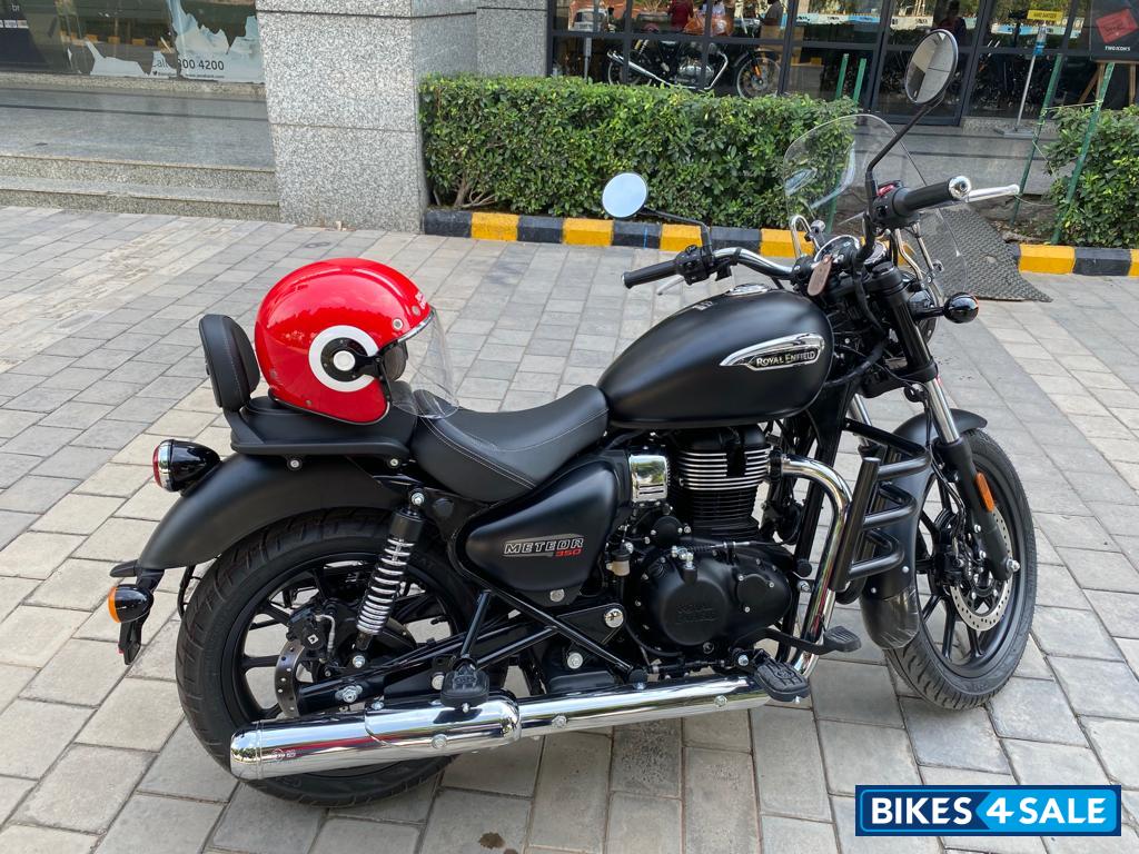 Royal Enfield Meteor 350 Stellar