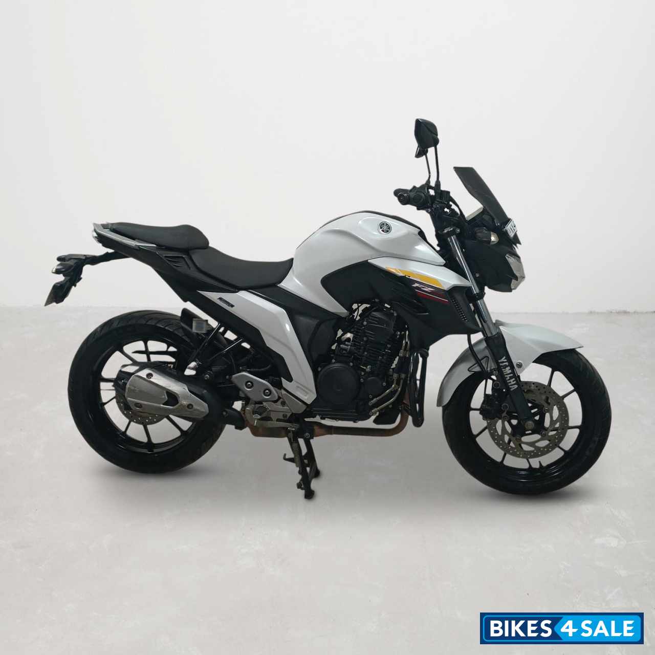 Yamaha FZ25