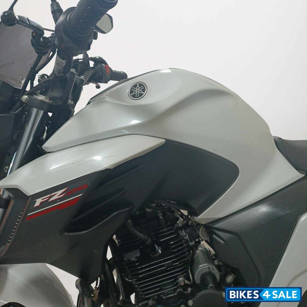 Yamaha FZ25