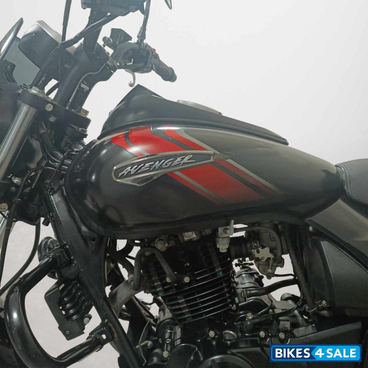 Bajaj Avenger Street 220