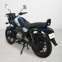 Bajaj V15