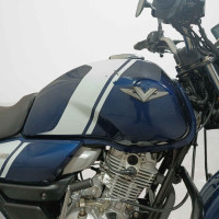 Bajaj V15