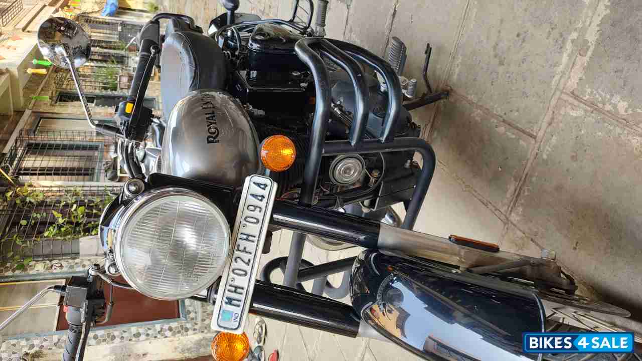 Silver Royal Enfield Classic 350 BS VI