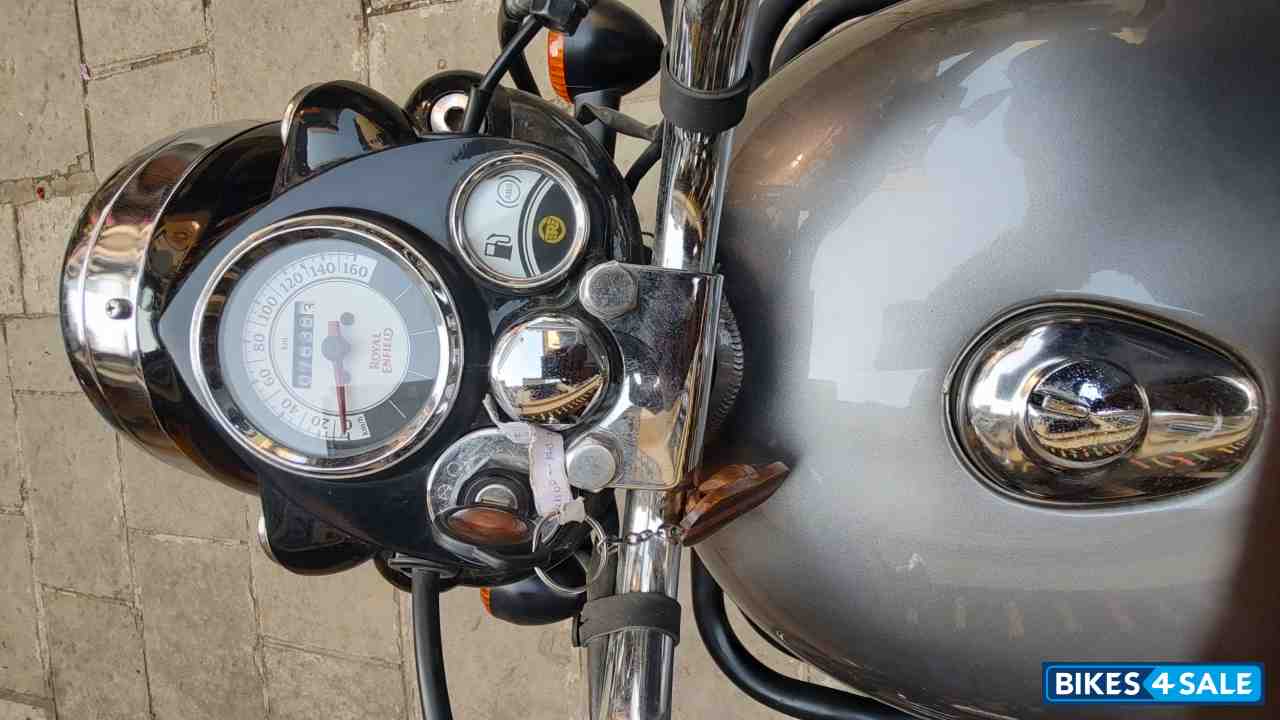 Silver Royal Enfield Classic 350 BS VI