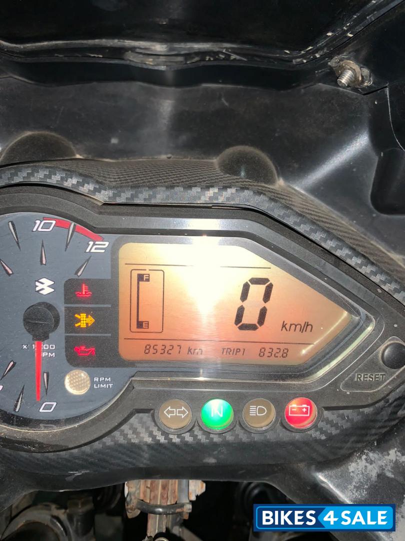 Black Bajaj Pulsar 220F