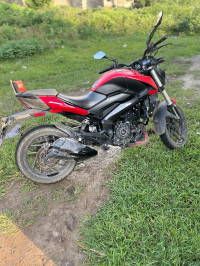 Red Bajaj Dominar 250