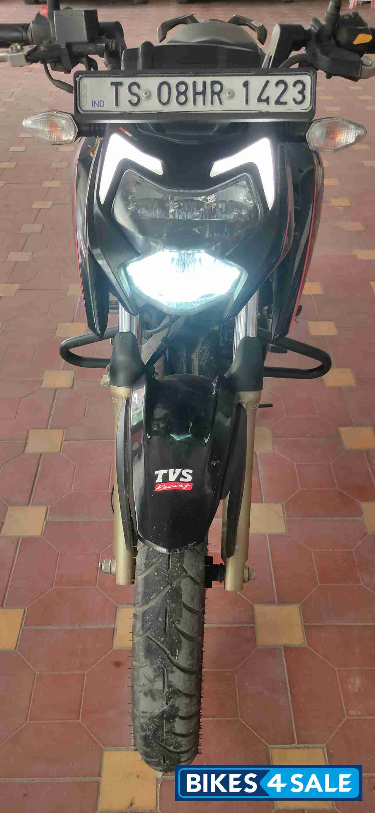 TVS Apache RTR 200 4V 2020