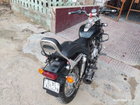 Bajaj Avenger 220 DTS-i