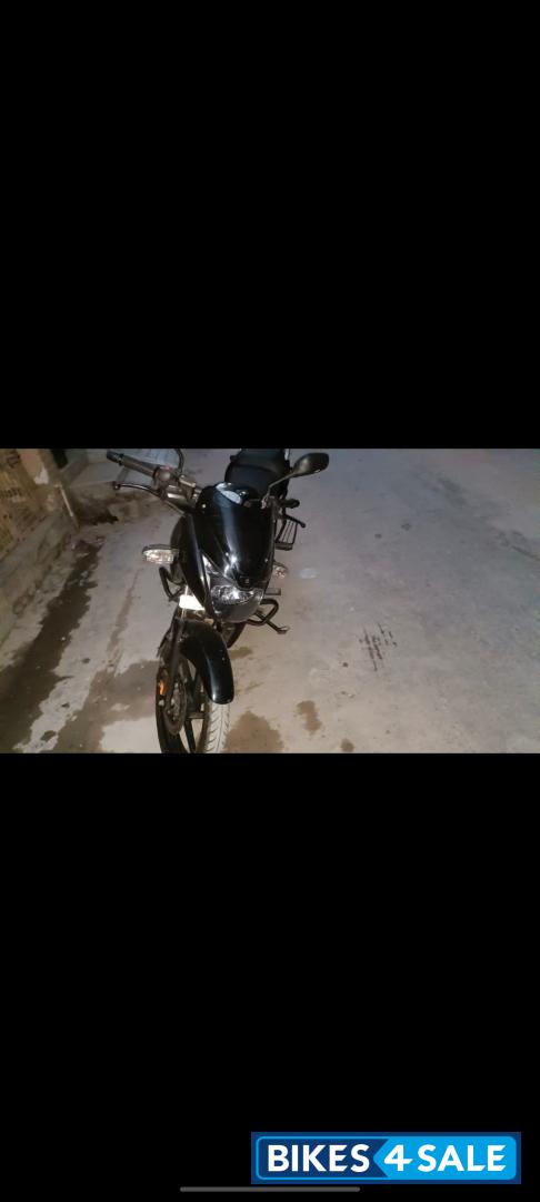 Black Bajaj Pulsar 125