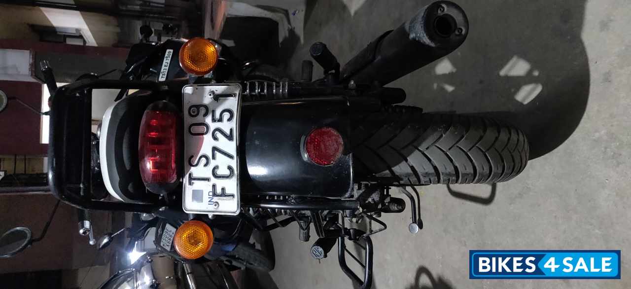 White Royal Enfield Thunderbird X 350