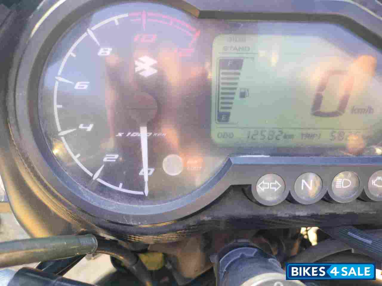 Black Bajaj Pulsar 125 Split Seat