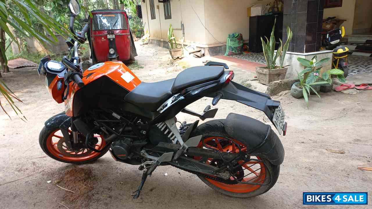 KTM Duke 200 ABS