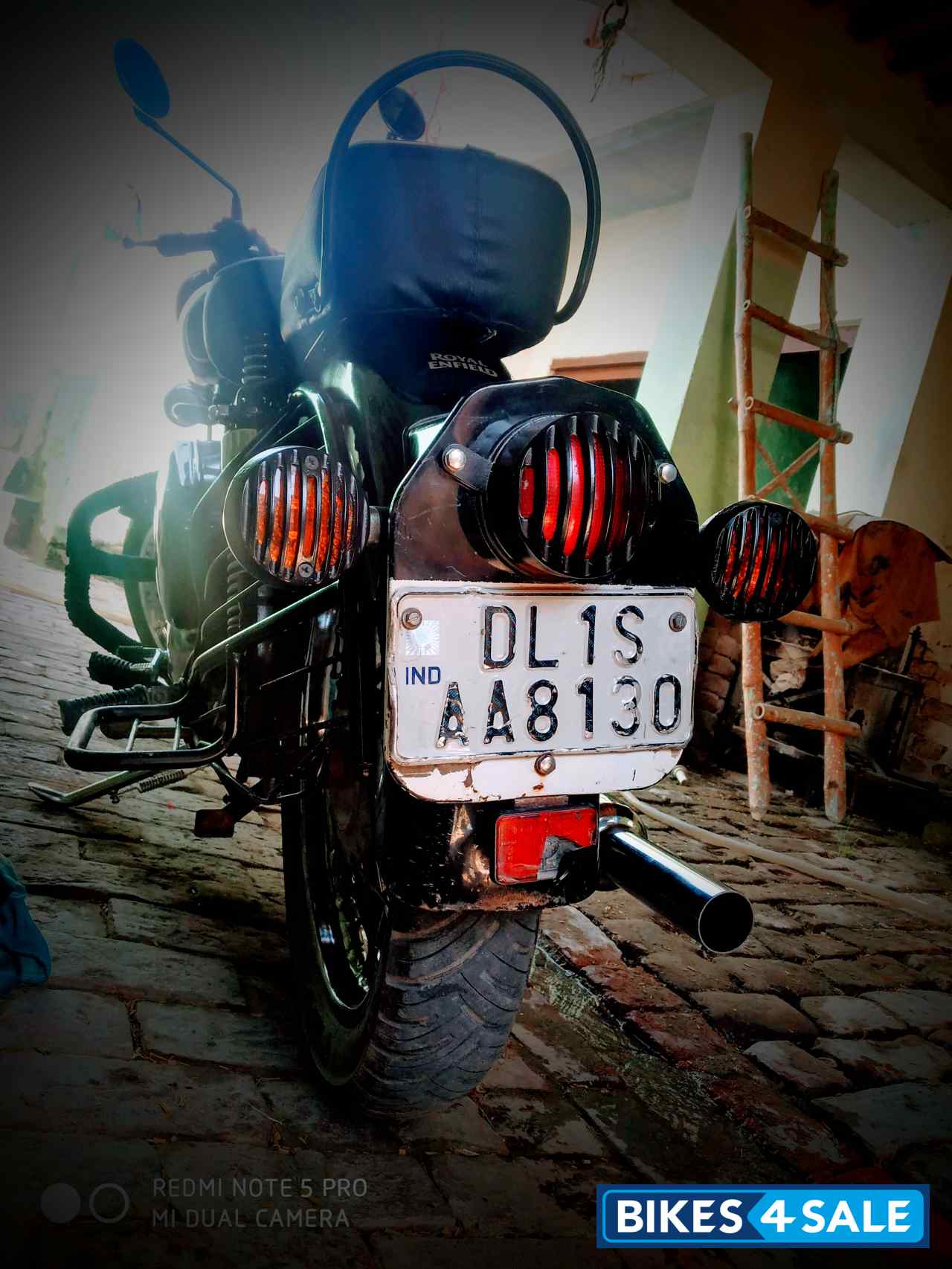 Black Royal Enfield Classic 350 Black Royal Enfield Classic 350